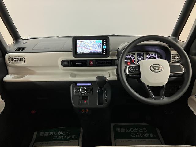 ムーヴキャンバス ストライプスＧ　２５年ナビ／ＦＲドラレコ／バックカメラ　サポカーＳワイド適合　バックカメラ　ＵＳＢ接続端子　電動パーキングブレーキ　シートヒーター　両側オートスライドドア　Ｐスタート　ホッとカップホルダー　キーフリー（10枚目）