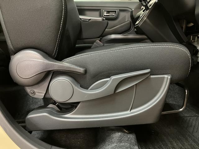 タフト G ダーククロムベンチャー バックカメラ対応/ガラスルーフ スマートアシスト 前後コーナーセンサー 前席シートヒーター スカイフィールトップ オートマチックハイビーム LEDヘッドライト/フォグ オートブレーキホールド スマートキー アルミホイール(31枚目)