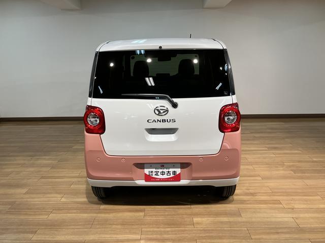 ���ˏグ���̃o�b�N�h�A�ŉJ�̓��̉ו��̐ς݉��낵�����S��