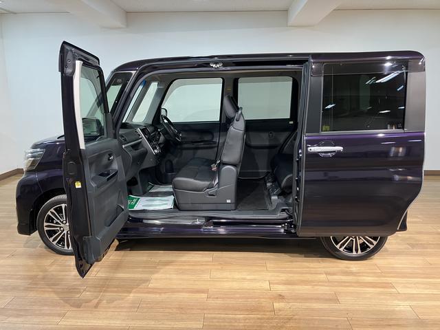 タント カスタムＲＳ　トップエディションＳＡＩＩＩ　サポカーＳワイド　ターボエンジン　衝突回避軽減ブレーキ　誤発進抑制機能　ＬＥＤヘッドライト／フォグ　オーディオレス　バックカメラ対応　オートエアコン　キーフリー　両側電動スライドドア　シートヒーター　１５インチアルミ（8枚目）