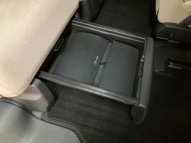 �q�Q�N���A���s�P�D�P�������I�l�C�̃p�[���z���C�g�E�x�[�W���̃c�[�g���J���[�̃��[���L�����o�X�ł��􏃐��������[�i�r�ɑS���ʃJ�����A�i�r�A���O��h�����R�ɂd�s�b�ƃt�������I���S�̎Ԍ������t�ł̂��n���ł�