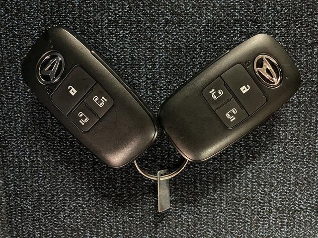 ムーヴキャンバス セオリーＧ　Ｒ７年式／バックカメラ対応／両側パワスラ　Ｒ７年式走行４ｋｍ／バックカメラ対応車／ステアリングスイッチ／前席シートヒーター／電動パーキングブレーキ／両側パワースライドドア／ＬＥＤヘッドライト・フォグランプ／オートエアコン／キーフリー（12枚目）