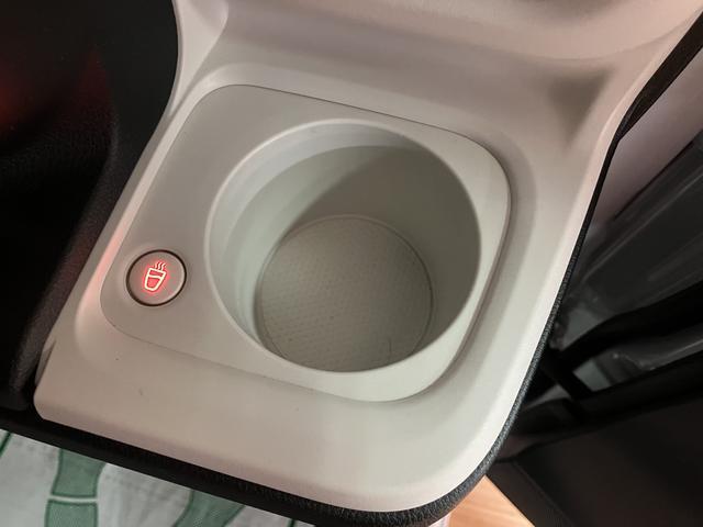 ムーヴキャンバス ストライプスGターボ ディスプレイオーディオ/ACC/ETC サポカーSワイド適合 アダプティブクルーズコントロール バックカメラ USB接続端子 電動パーキングブレーキ シートヒーター 両側オートスライドドア Pスタート ホッとカップホルダー キーフリー(25枚目)