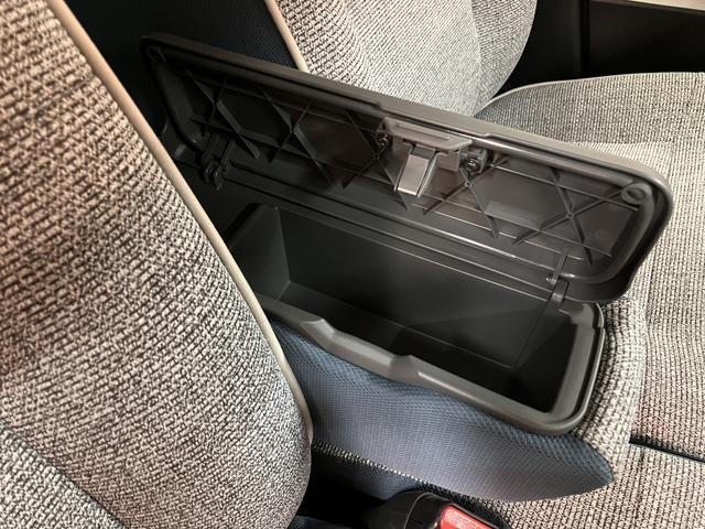 ムーヴキャンバス ストライプスGターボ ディスプレイオーディオ/ACC/ETC サポカーSワイド適合 アダプティブクルーズコントロール バックカメラ USB接続端子 電動パーキングブレーキ シートヒーター 両側オートスライドドア Pスタート ホッとカップホルダー キーフリー(30枚目)