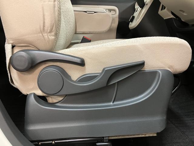 ムーヴキャンバス Ｘリミテッド　ＳＡＩＩ　ＡＵＸ入力端子付ＣＤ／両側ＰＳＤ　※修復歴有　スマートアシストＩＩ　ハロゲンヘッド／フォグ　ＡＵＸ入力端子付ＣＤチューナー　両側電動スライドドア　キーフリー　オートエアコン　電動格納ミラー　盗難防止セキュリティアラーム　置き楽ボックス（33枚目）