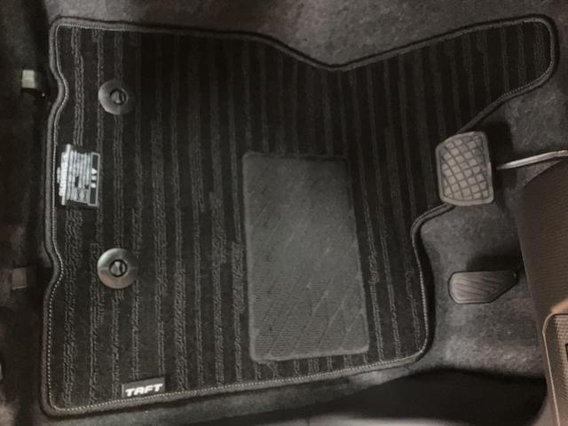 タフト Ｇターボ　ダーククロムベンチャー　ＡＣＣ／バックカメラ対応　スカイフィールトップ　アダプティブクルーズコントロール　ＬＥＤヘッド／フォグ　運／助シートヒーター　プッシュボタンスタート　キーフリー　電動パーキングブレーキ　バックカメラ　１５インチアルミホイール（9枚目）