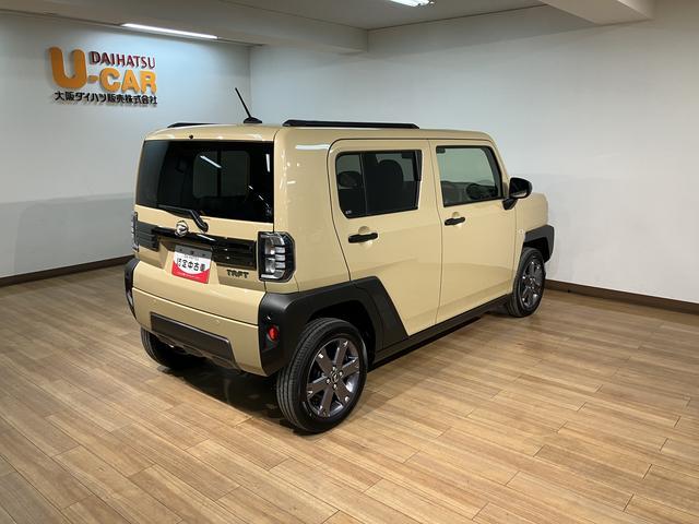 タフト Ｇターボ　ダーククロムベンチャー　ＡＣＣ／バックカメラ対応　スカイフィールトップ　アダプティブクルーズコントロール　ＬＥＤヘッド／フォグ　運／助シートヒーター　プッシュボタンスタート　キーフリー　電動パーキングブレーキ　バックカメラ　１５インチアルミホイール（14枚目）