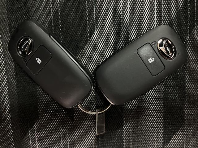 タフト Ｇターボ　ダーククロムベンチャー　ＡＣＣ／バックカメラ対応　スカイフィールトップ　アダプティブクルーズコントロール　ＬＥＤヘッド／フォグ　運／助シートヒーター　プッシュボタンスタート　キーフリー　電動パーキングブレーキ　バックカメラ　１５インチアルミホイール（28枚目）