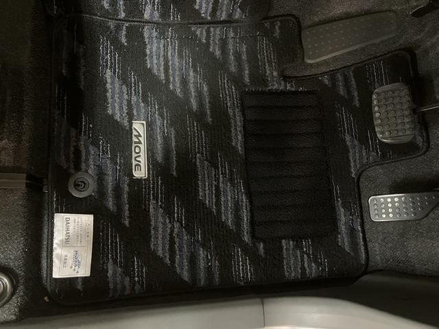 ムーヴ Lセレクション 走行1.8万/CD/キーレス/オートエアコン ハロゲンヘッドライト 純正CDチューナー オートエアコン キーレス 電動格納ミラー 盗難防止セキュリティアラーム(9枚目)