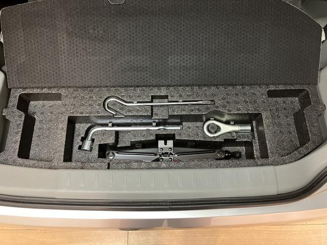 ムーヴ Lセレクション 走行1.8万/CD/キーレス/オートエアコン ハロゲンヘッドライト 純正CDチューナー オートエアコン キーレス 電動格納ミラー 盗難防止セキュリティアラーム(39枚目)