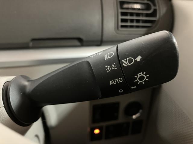 タント X ホワイトアクセントSAIII ナビ/Bカメラ/ETC スマートアシストIII ハロゲンヘッドライト ナビ バックカメラ ETC 左電動両側スライドドア オートエアコン キーフリー 盗難防止セキュリティアラーム 運転席シートヒーター ホワイトルーフ(24枚目)