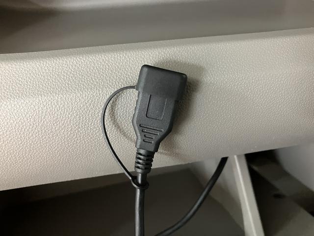 タント X ホワイトアクセントSAIII ナビ/Bカメラ/ETC スマートアシストIII ハロゲンヘッドライト ナビ バックカメラ ETC 左電動両側スライドドア オートエアコン キーフリー 盗難防止セキュリティアラーム 運転席シートヒーター ホワイトルーフ(28枚目)