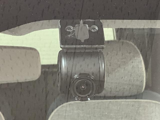 ムーヴキャンバス ストライプスＧ　Ｒ７年式／ナビ／ＦＲドラレコ／バックカメラ　サポカーＳワイド適合　バックカメラ対応　ＵＳＢ接続端子　電動パーキングブレーキ　シートヒーター　両側オートスライドドア　Ｐスタート　ホッとカップホルダー　キーフリー（8枚目）