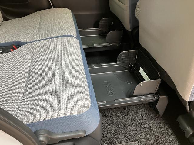 ムーヴキャンバス ストライプスＧ　Ｒ７年式／ナビ／ＦＲドラレコ／バックカメラ　サポカーＳワイド適合　バックカメラ対応　ＵＳＢ接続端子　電動パーキングブレーキ　シートヒーター　両側オートスライドドア　Ｐスタート　ホッとカップホルダー　キーフリー（33枚目）