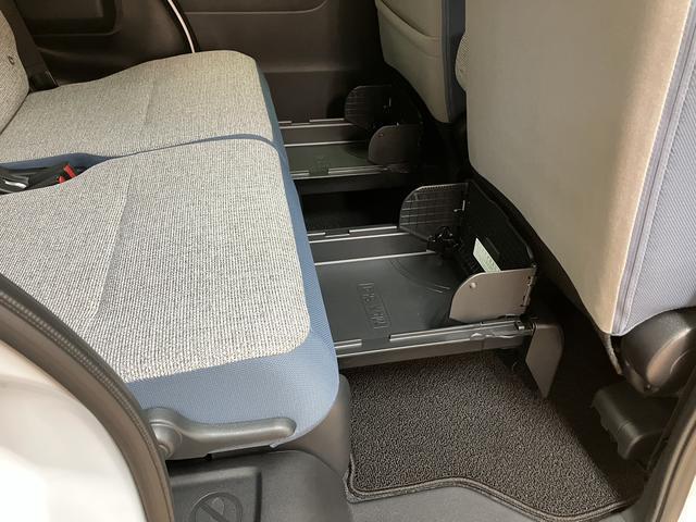 ムーヴキャンバス ストライプスＧターボ　２５年ナビ／ＦＲドラレコ／バックカメラ　サポカーＳワイド適合　ＵＳＢ接続端子　電動パーキングブレーキ　シートヒーター　両側オートスライドドア　Ｐスタート　全車速追従機能付ＡＣＣ　ホッとカップホルダー　キーフリー（33枚目）