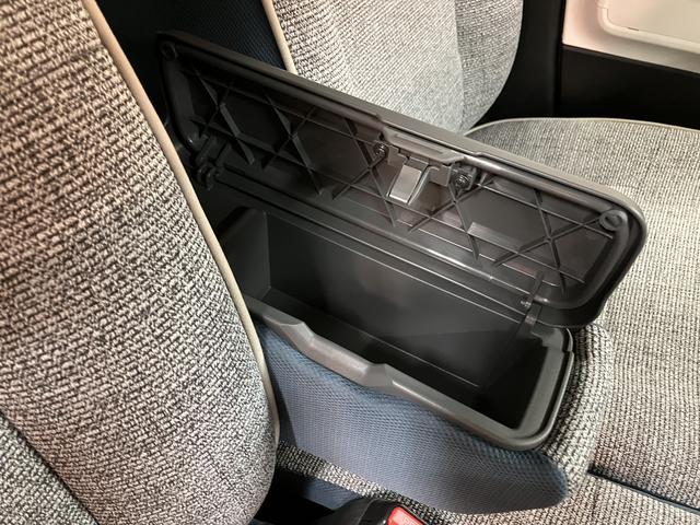 ムーヴキャンバス ストライプスＧ　２５年ナビ／ＦＲドラレコ／バックカメラ　サポカーＳワイド適合　パノラマモニター対応　ＵＳＢ接続端子　電動パーキングブレーキ　シートヒーター　両側オートスライドドア　Ｐスタート　ホッとカップホルダー　キーフリー（30枚目）