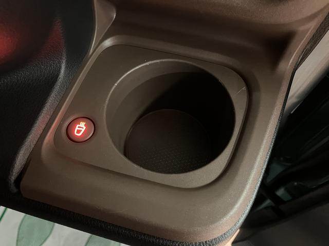 ムーヴキャンバス セオリーＧターボ　弊社元試乗車／ナビ／バックカメラ　サポカーＳワイド適合　ＵＳＢ接続端子　電動パーキングブレーキ　シートヒーター　両側オートスライドドア　Ｐスタート　全車速追従機能付ＡＣＣ　ホッとカップホルダー　キーフリー（13枚目）