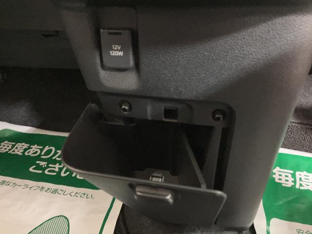 ムーヴキャンバス ストライプスＧ　弊社元試乗車／２５年ナビ／バックカメラ　サポカーＳワイド適合　バックカメラ対応　ＵＳＢ接続端子　電動パーキングブレーキ　シートヒーター　両側オートスライドドア　Ｐスタート　ホッとカップホルダー　キーフリー（23枚目）