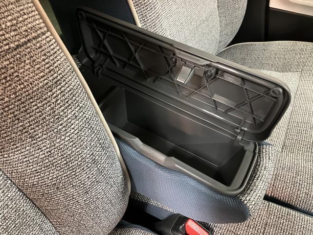 ムーヴキャンバス ストライプスG 弊社元試乗車/25年ナビ/バックカメラ サポカーSワイド適合 バックカメラ対応 USB接続端子 電動パーキングブレーキ シートヒーター 両側オートスライドドア Pスタート ホッとカップホルダー キーフリー(30枚目)