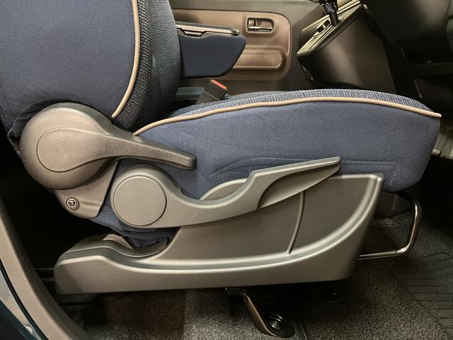 ムーヴキャンバス セオリーＧターボ　弊社元試乗車／２５年ナビ／バックカメラ　サポカーＳワイド適合　ＵＳＢ接続端子　電動パーキングブレーキ　シートヒーター　両側オートスライドドア　Ｐスタート　全車速追従機能付ＡＣＣ　ホッとカップホルダー　キーフリー（31枚目）