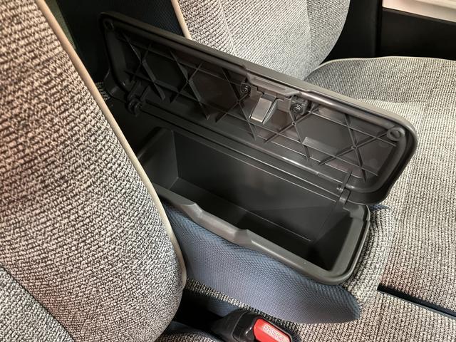 ムーヴキャンバス ストライプスGターボ 弊社元試乗車/25年ナビ/バックカメラ サポカーSワイド適合 バックカメラ対応 USB接続端子 電動パーキングブレーキ シートヒーター 両側オートスライドドア Pスタート ホッとカップホルダー キーフリー(31枚目)