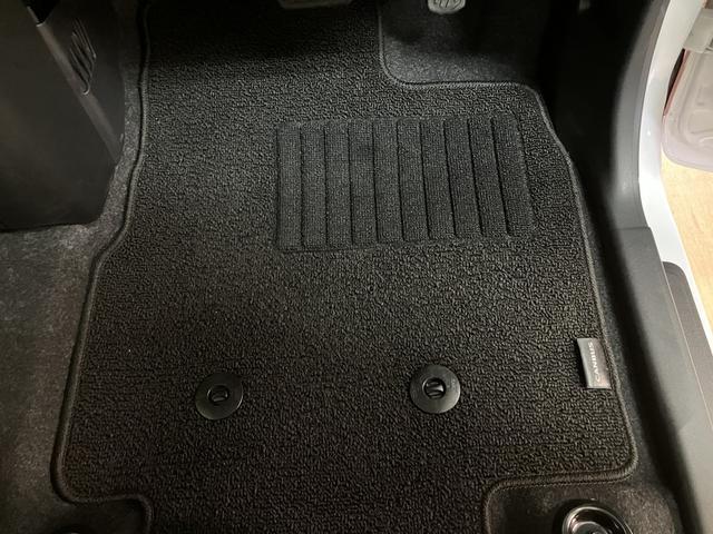 ムーヴキャンバス ストライプスG 弊社元試乗車/25年ナビ/バックカメラ サポカーSワイド適合 バックカメラ対応 USB接続端子 電動パーキングブレーキ シートヒーター 両側オートスライドドア Pスタート ホッとカップホルダー キーフリー(8枚目)