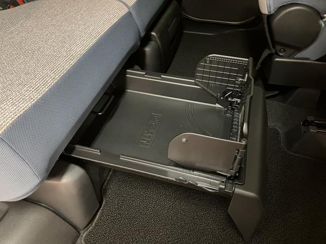 ムーヴキャンバス ストライプスG 弊社元試乗車/25年ナビ/バックカメラ サポカーSワイド適合 バックカメラ対応 USB接続端子 電動パーキングブレーキ シートヒーター 両側オートスライドドア Pスタート ホッとカップホルダー キーフリー(20枚目)