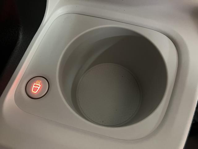 ムーヴキャンバス ストライプスG 弊社元試乗車/25年モデルナビ/バックカメラ サポカーSワイド適合 バックカメラ対応 USB接続端子 電動パーキングブレーキ シートヒーター 両側オートスライドドア Pスタート ホッとカップホルダー キーフリー(24枚目)