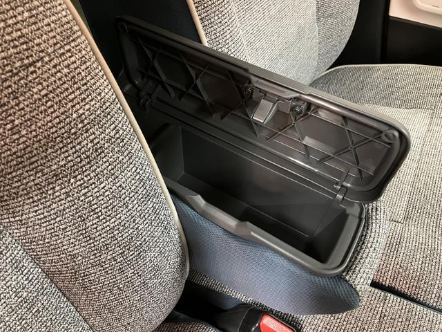 ムーヴキャンバス ストライプスG 弊社元試乗車/25年モデルナビ/バックカメラ サポカーSワイド適合 バックカメラ対応 USB接続端子 電動パーキングブレーキ シートヒーター 両側オートスライドドア Pスタート ホッとカップホルダー キーフリー(30枚目)