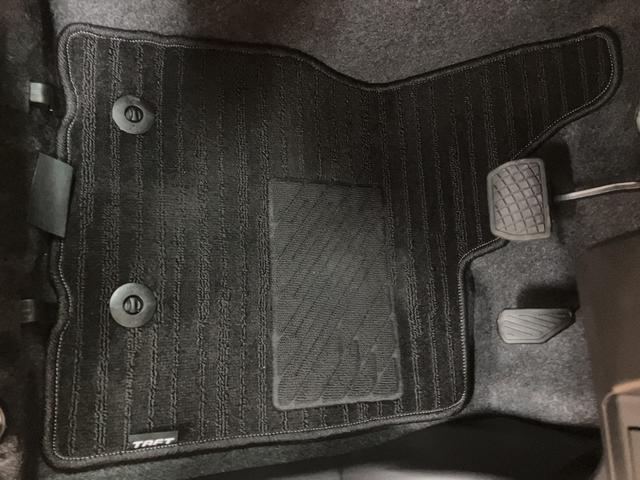 タフト Ｇ　ダーククロムベンチャー　弊社元試乗車／Ｂカメラ　スカイフィールトップ　アダプティブクルーズコントロール　ＬＥＤヘッドライト／フォグ　シートヒーター　プッシュボタンスタート　キーフリー　電動パーキングブレーキ　バックカメラ　１５インチアルミホイール（10枚目）