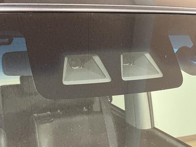 タント カスタムRS トップエディションリミテッドSAIII ナビ スマートアシストIII LEDヘッドライト 8インチナビ パノラマカメラ ドラレコ ETC 両側電動スライドドア オートエアコン キーフリー 盗難防止セキュリティアラーム(11枚目)