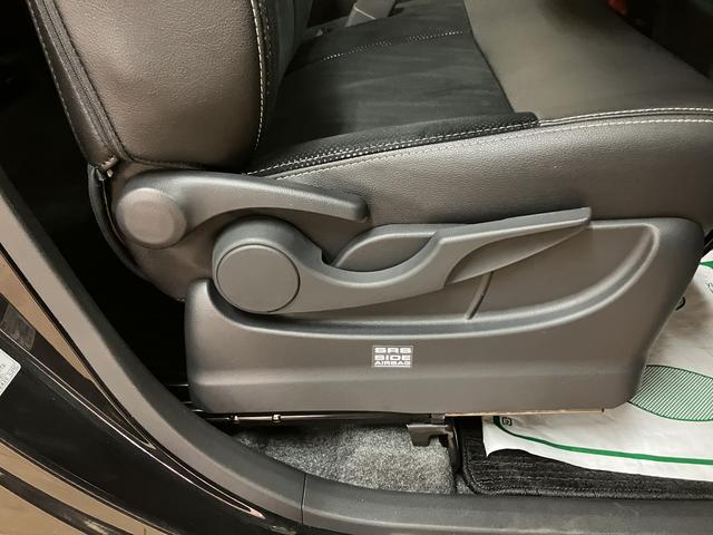 タント カスタムRS トップエディションリミテッドSAIII ナビ スマートアシストIII LEDヘッドライト 8インチナビ パノラマカメラ ドラレコ ETC 両側電動スライドドア オートエアコン キーフリー 盗難防止セキュリティアラーム(20枚目)