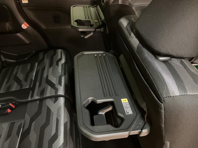 �y�i�[���V�[�g�o�b�N�e�[�u���z�^�u���b�g�����Ă�����邱�Ƃ��o���āA���q�l�p�̃}�O�J�b�v��T�O�O�����̎��p�b�N������z���_�[�t���ŁA�x�e���̌y�H���ɂƂ��Ă��֗��Ȃ�ł���