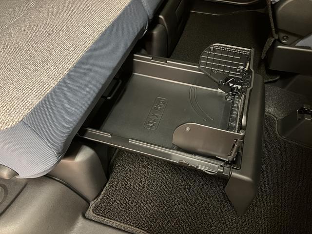 ムーヴキャンバス ストライプスG R7年式/25年モデルナビ/バックカメラ サポカーSワイド適合 バックカメラ対応 USB接続端子 電動パーキングブレーキ シートヒーター 両側オートスライドドア Pスタート ホッとカップホルダー キーフリー(20枚目)