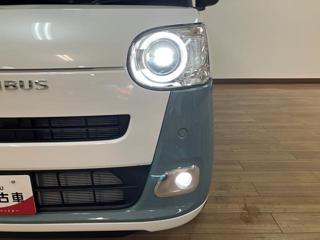 ムーヴキャンバス ストライプスＧ　２５年ナビ／バックカメラ／走行４ｋｍ　サポカーＳワイド適合　バックカメラ対応　ＵＳＢ接続端子　電動パーキングブレーキ　シートヒーター　両側オートスライドドア　Ｐスタート　ホッとカップホルダー　キーフリー（8枚目）