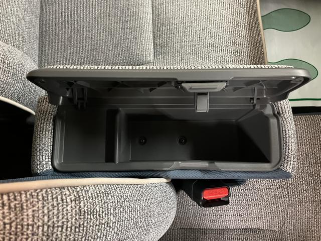 �q�V�^�W�o�^�œ͏o�ϖ��g�p�Ԃ̃��[���L�����o�X�X�g���C�v�X�f�^�[�{�I�������[�i�r�Ƀo�b�N�J���������Ńp�[���z���C�g�ƃ��b�h�̃c�[�g���J���[��^�[�{�ŃN���[�Y�R���g���[���t�Ȃ̂Œ������h���C�u���y�X���