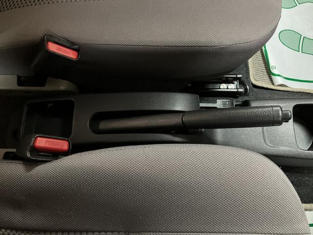 ミライース Ｌ　ＳＡ　社外Ｂｌｕｅｔｏｏｔｈ対応ナビ／ＥＴＣ／車検整備付　スマートアシストＩ　ハロゲンヘッドライト　社外ナビ　ＥＴＣ　キーレス　マニュアルエアコン　盗難防止セキュリティアラーム　横滑り防止機能（29枚目）