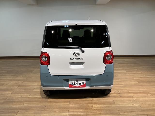 ���ˏグ���̃o�b�N�h�A�ŉJ�̓��̉ו��̐ς݉��낵�����S��