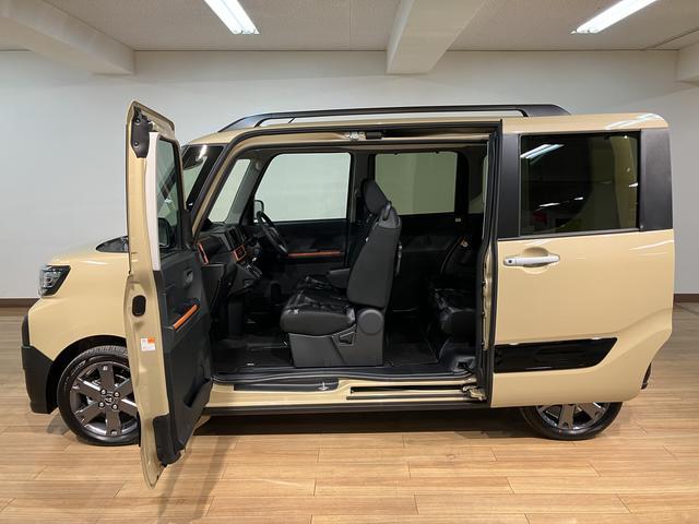 �~���N���I�[�v���h�A�͑O��̃h�A�Ƀs���[��������邱�Ƃɂ���Đ��܂ꂽ��J���̃h�A�ő傫�ȉו��̏o��������A���q���܂Ƃ̏��~����X���[�Y�B�����X���C�h�h�A�Ȃ̂ŋ������ԏ��Ǎۂł����S�ł���