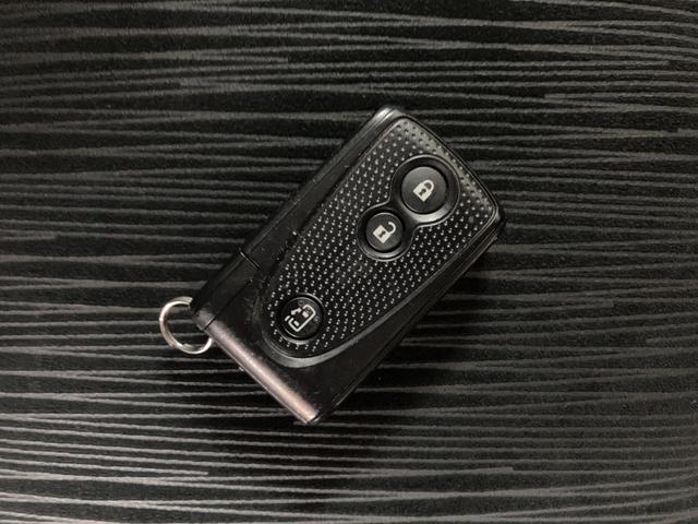 タント カスタムＲＳ／１年保証／ターボ／ナビ／ＥＴＣ／電動スライド／　１年間走行距離無制限保証／４．７万キロ／ターボエンジン／ナビ／ＥＴＣ／スマートキー／電動スライドドア／ディスチャージヘッドランプ／１５インチアルミ／フロントベンチシート／Ｂｌｕｅｔｏｏｔｈ／フルセグ／（9枚目）