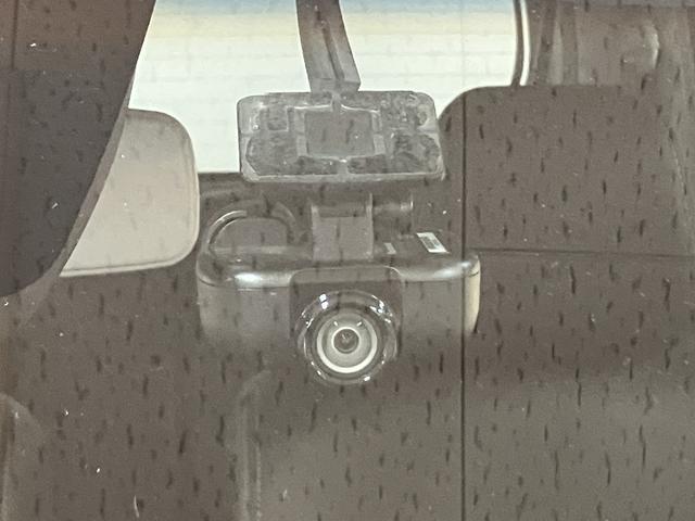 ���̎��Ȃǂ̉f�����^��ł��܂���