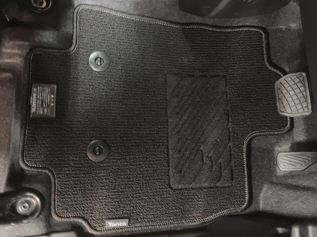 タント カスタムＲＳリミテッド　ナビ／Ｂカメラ／ＥＴＣ／ＡＣＣ　ターボ　スマートアシスト　バックカメラ　両側パワースライドドア　プッシュボタンエンジンスタート　シートヒーター　ＬＥＤヘッドライト　アルミホイール　オートエアコン　オートライト　ＡＢＳ（29枚目）