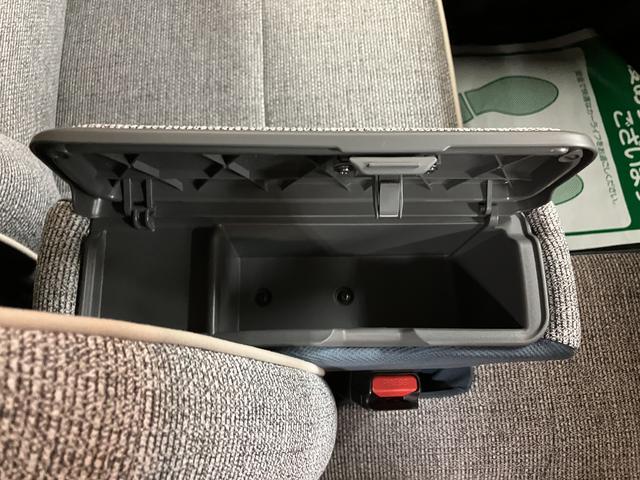 ムーヴキャンバス ストライプスＧ　Ｒ７年式／２５年モデルナビ／バックカメラ　サポカーＳワイド適合　バックカメラ対応　ＵＳＢ接続端子　電動パーキングブレーキ　シートヒーター　両側オートスライドドア　Ｐスタート　ホッとカップホルダー　キーフリー（29枚目）