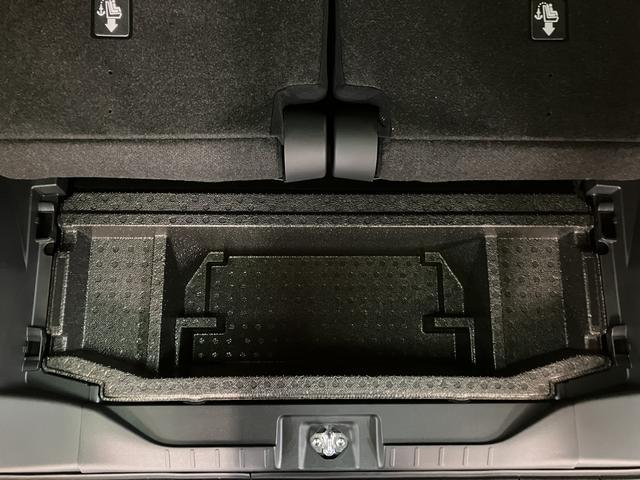 �{�[�h�̉��ɂ����[�X�y�[�X������܂����