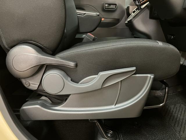 �^�]�Ȃɍ��ʂ��㉺�ł���V�[�g���t�^�[���������Ă���A�h���C�o�[����̑̌^�ɂ���čœK�ȃV�[�g�|�W�V�����ŉ^�]���Ă��������܂��B