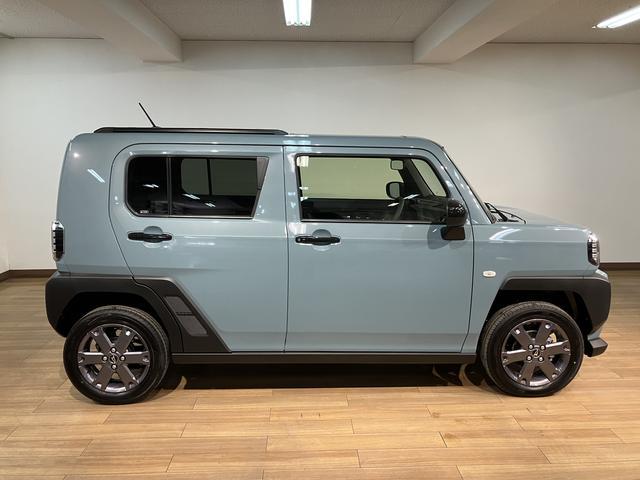 タフト Ｇ　ダーククロムベンチャー　Ｒ７年式／ガラスルーフ／ＡＣＣ　スカイフィールトップ　アダプティブクルーズコントロール　ＬＥＤヘッド／フォグ　運／助シートヒーター　プッシュボタンスタート　キーフリー　電動パーキングブレーキ　バックカメラ　１５インチアルミホイール（11枚目）