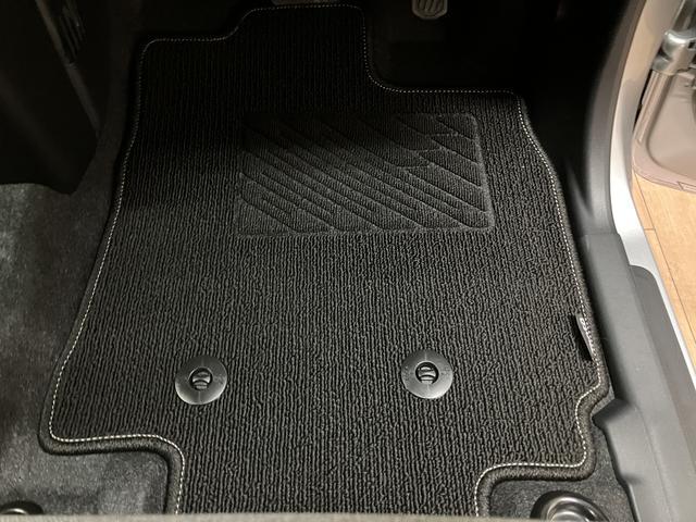 タント Xリミテッド R7年式/25年ナビ/両側電動スライドドア/ サポカーSワイド適合 ミラクルオープンドア バックカメラ 両側オートスライドドア Pスタート コーナーセンサー シートヒーター ステアリングスイッチ USB接続端子 キーフリー(9枚目)