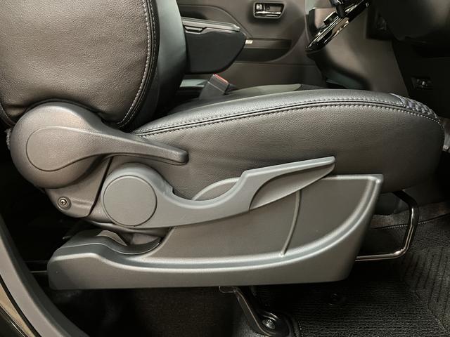 �^�]�Ȃɂ́A���ʕ��̍����������ł���V�[�g���t�^�[���������Ă܂��B�ǂȂ��ł��A�����D�݂̃V�[�g�|�W�V�����ŉ��K�ɉ^�]�ł��܂����