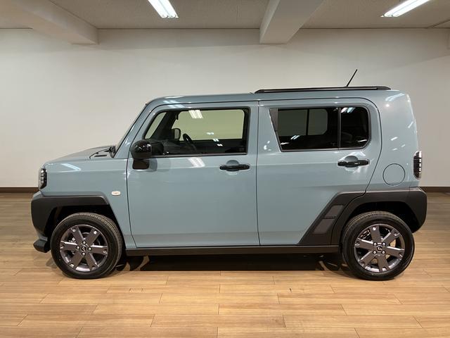 タフト Ｇターボ　ダーククロムベンチャー　２５年ナビ／ＡＣＣ　スカイフィールトップ　アダプティブクルーズコントロール　ＬＥＤヘッド／フォグ　運／助シートヒーター　プッシュボタンスタート　キーフリー　電動パーキングブレーキ　バックカメラ　１５インチアルミホイール（12枚目）