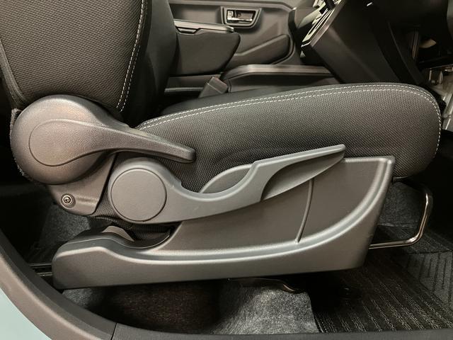 タフト Ｇターボ　ダーククロムベンチャー　２５年ナビ／ＡＣＣ　スカイフィールトップ　アダプティブクルーズコントロール　ＬＥＤヘッド／フォグ　運／助シートヒーター　プッシュボタンスタート　キーフリー　電動パーキングブレーキ　バックカメラ　１５インチアルミホイール（31枚目）